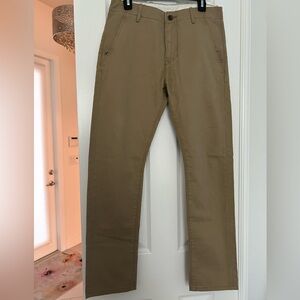 NWOT Levi’s Chinos 30x32